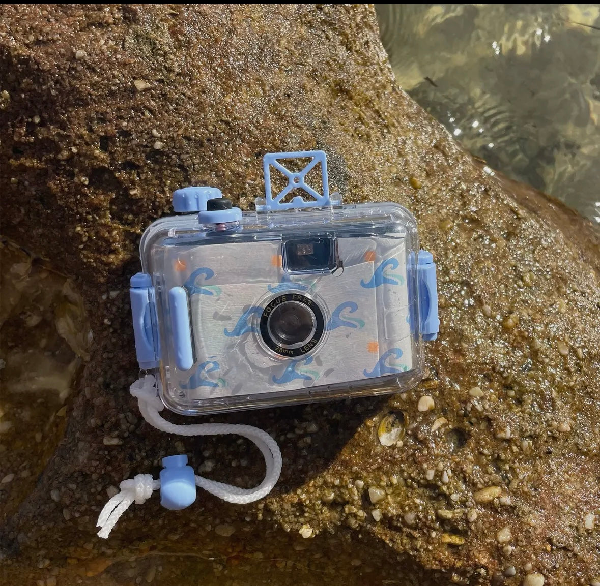 Blue Wave Underwater Camera
